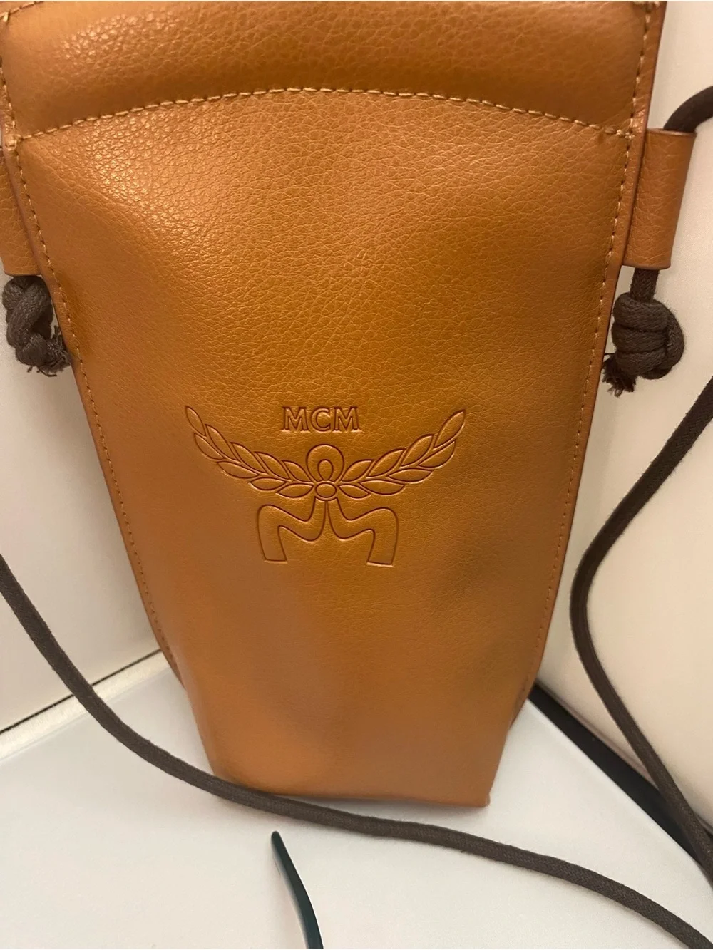 MCM MW5001 Aviator Glasses with Tan Leather Crossbody Case & cloth,nwot